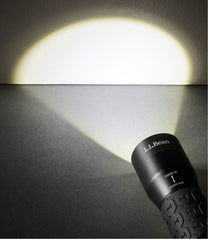 L.L.BeanTrailblazer Zoom Flashlight