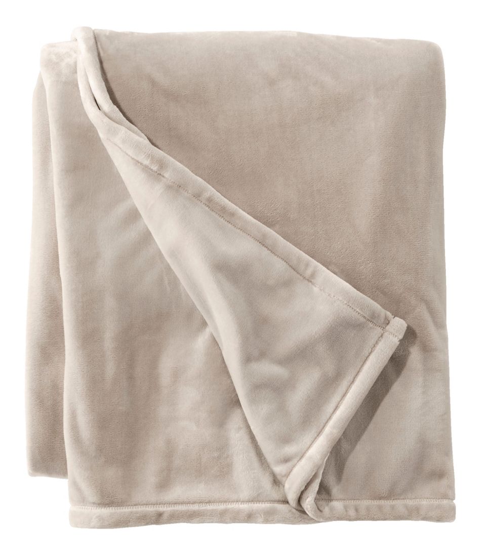 L.L.BeanWicked Cozy Blanket
