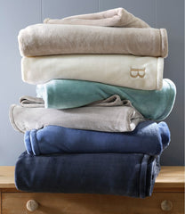 L.L.BeanWicked Cozy Blanket