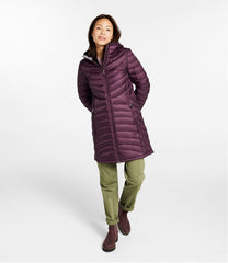 L.L.BeanWomen's Ultralight 850 Down Hooded Coat, Three-Quarter Length