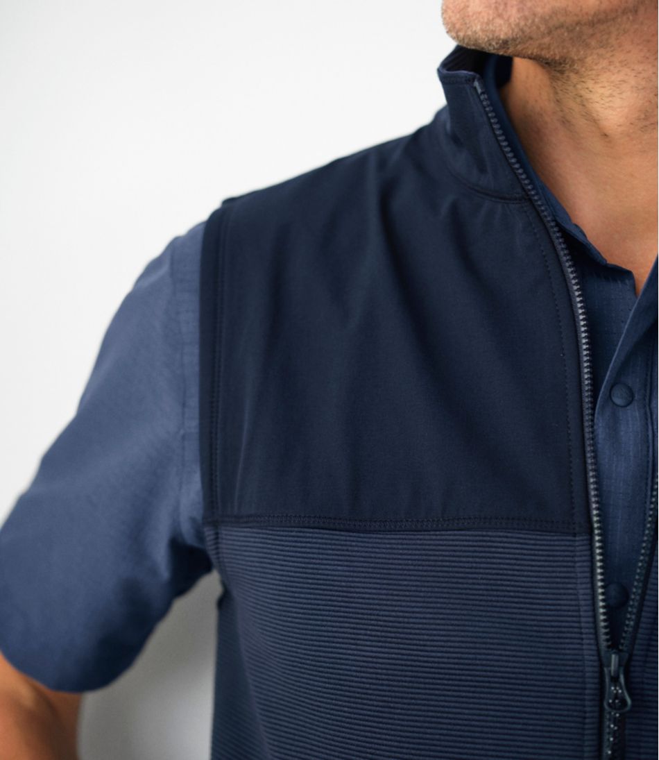 L.L.BeanMen's VentureStretch Ottoman Vest