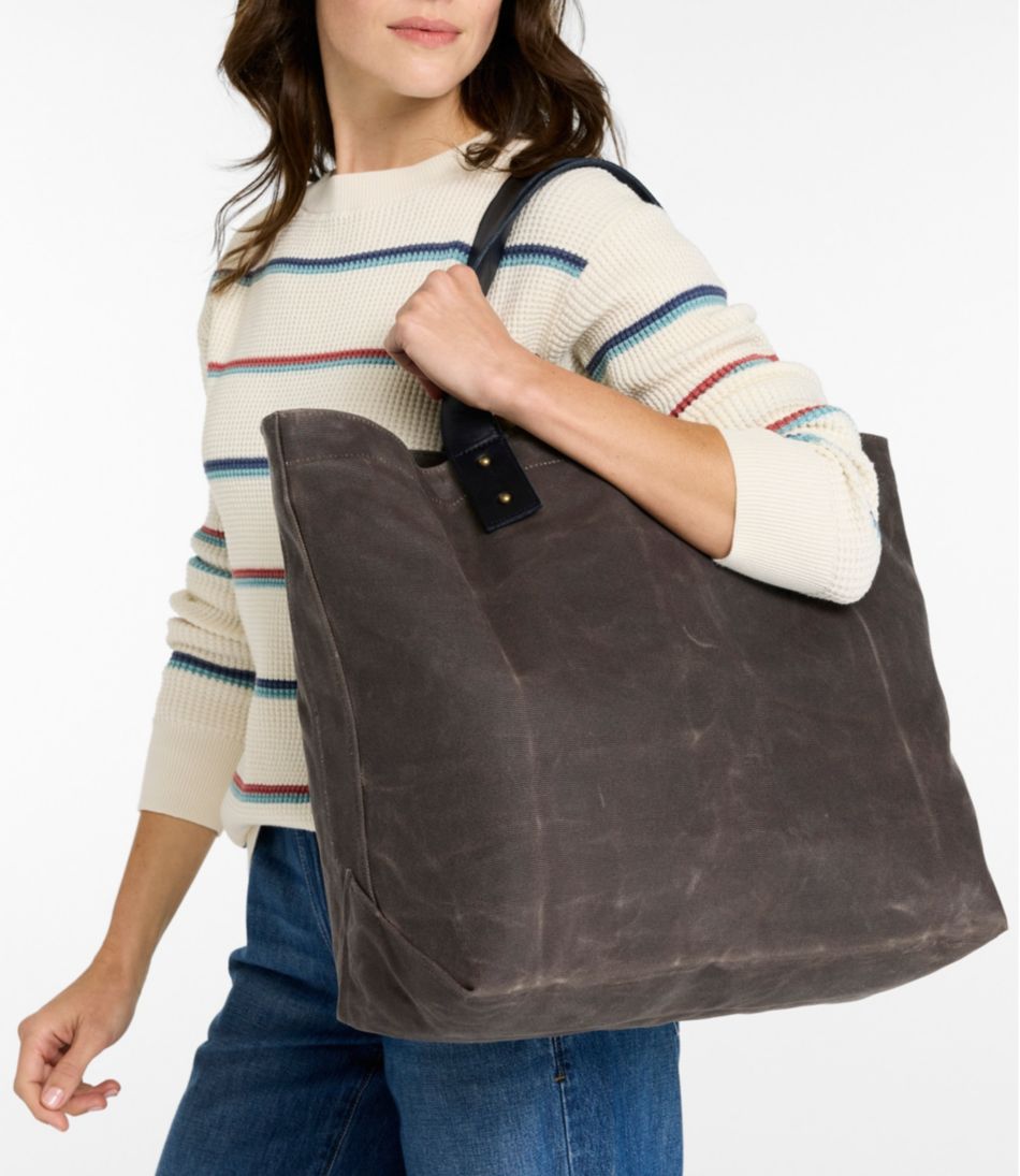 L.L.BeanRugged Canvas Tote
