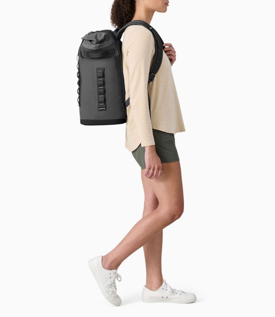 L.L.BeanYeti Hopper M20 Soft Backpack Cooler