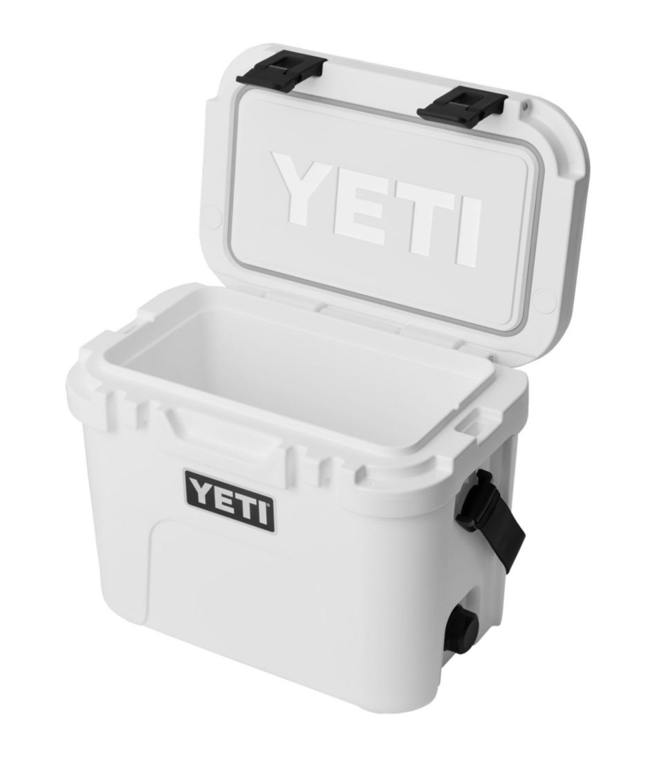 L.L.BeanYeti Roadie 15 Cooler