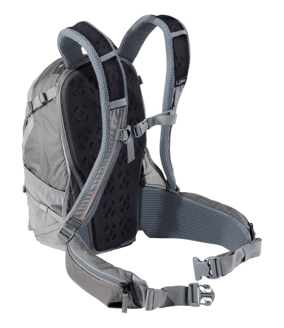 L.L.BeanWomen's Ridge Runner Plus Day Pack, 22L