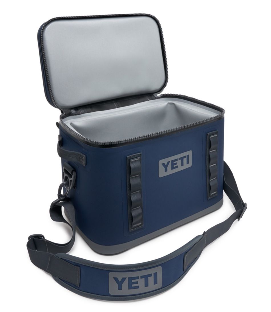 L.L.BeanYeti Hopper Flip 18 Cooler