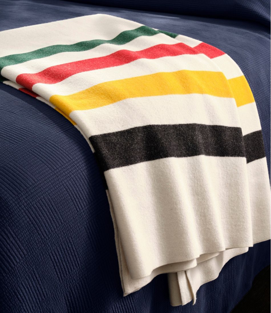 L.L.BeanPendleton Glacier National Park Blanket