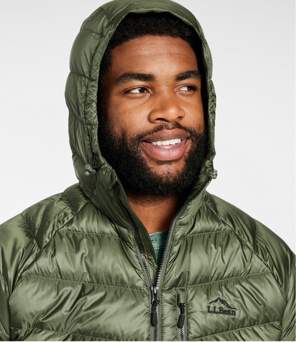 L.L.BeanMen's Ultralight 850 Down Hooded Jacket