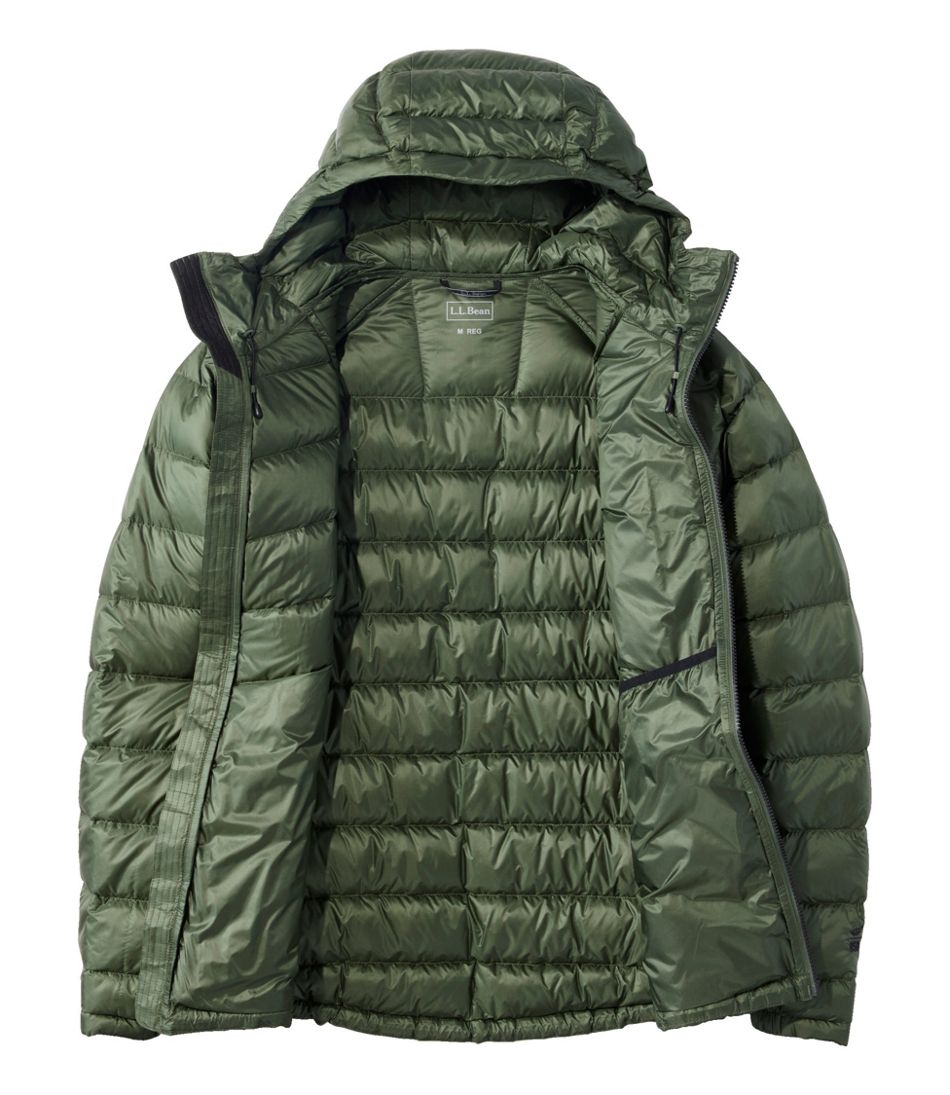 L.L.BeanMen's Ultralight 850 Down Hooded Jacket