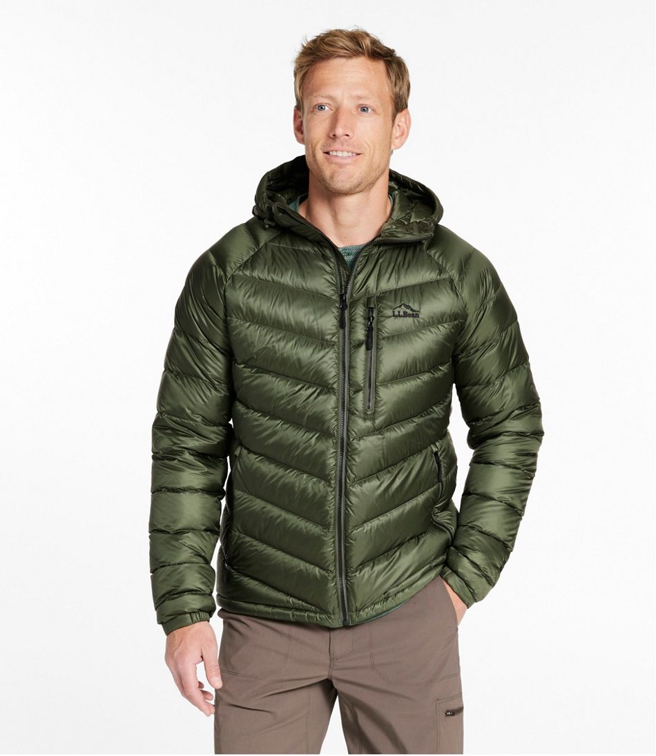 L.L.BeanMen's Ultralight 850 Down Hooded Jacket