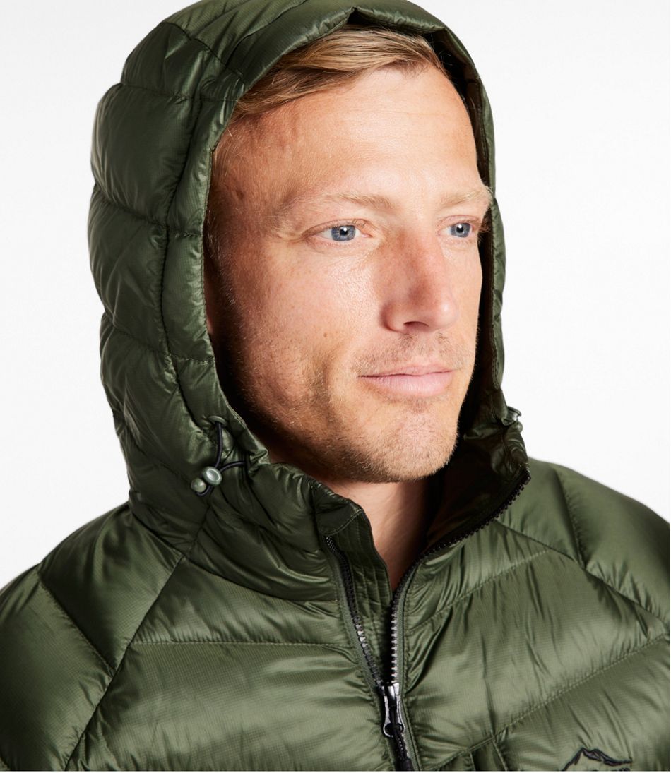 L.L.BeanMen's Ultralight 850 Down Hooded Jacket