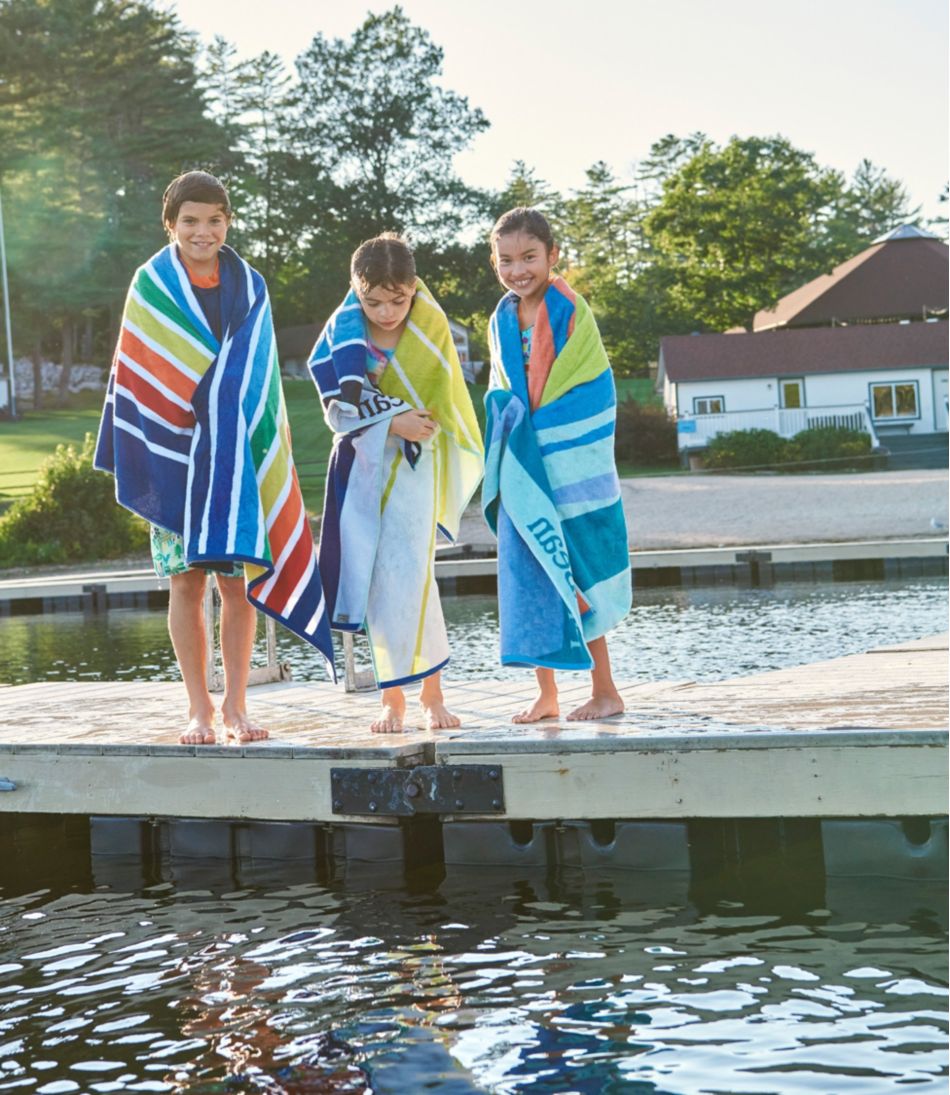 L.L.BeanSeaside Beach Towel, Colorbars Scenic
