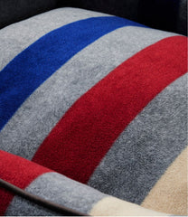 L.L.BeanCabin Stripe Dog Bed