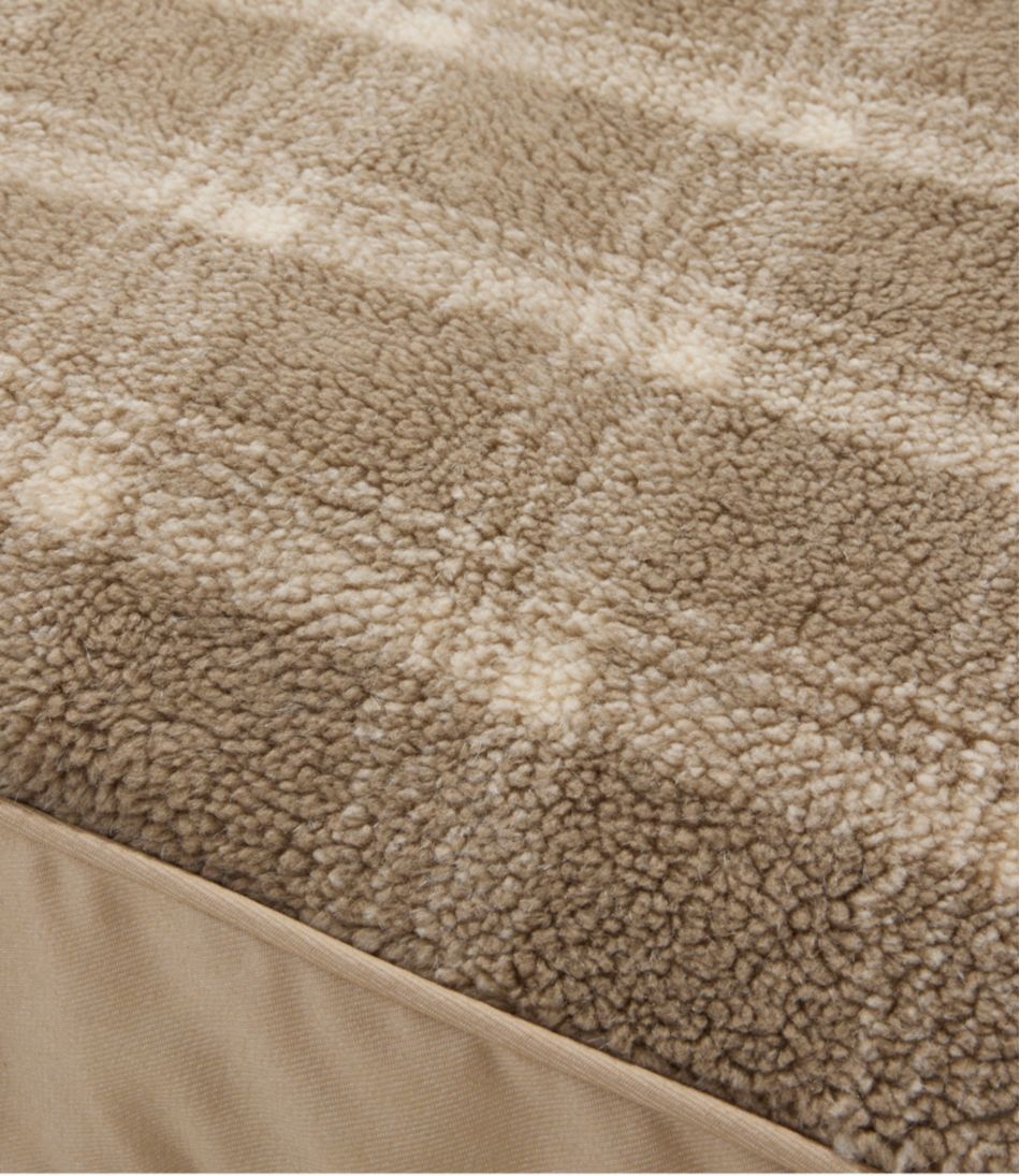 L.L.BeanPremium Fleece Dog Bed, Rectangular