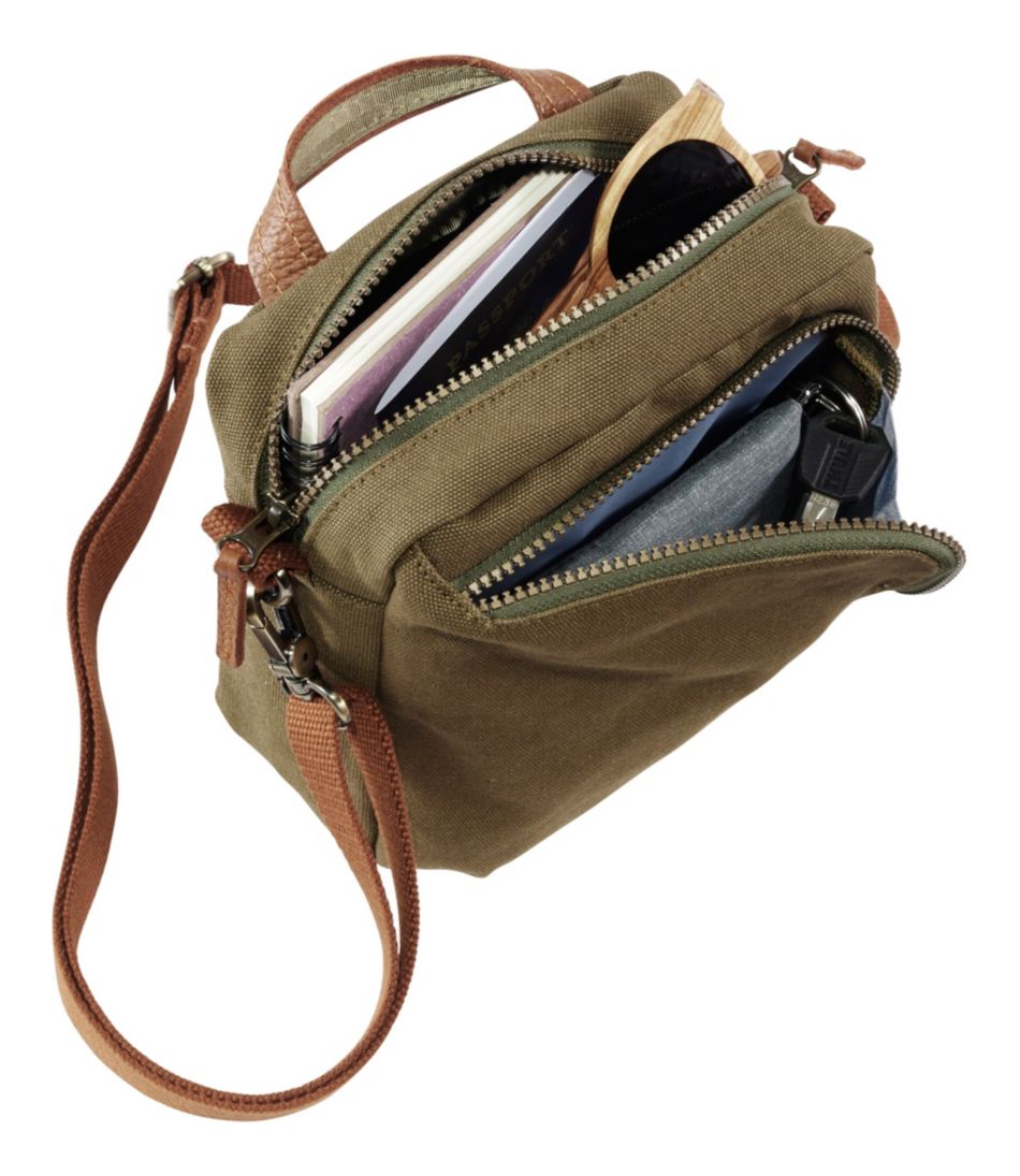 L.L.BeanEssential Crossbody Bag
