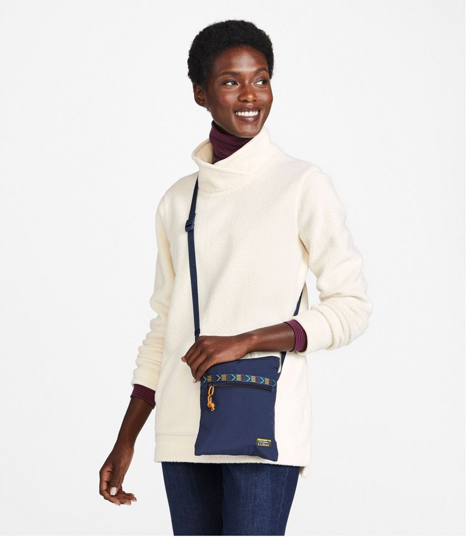 L.L.BeanMountain Classic Crossbody Bag