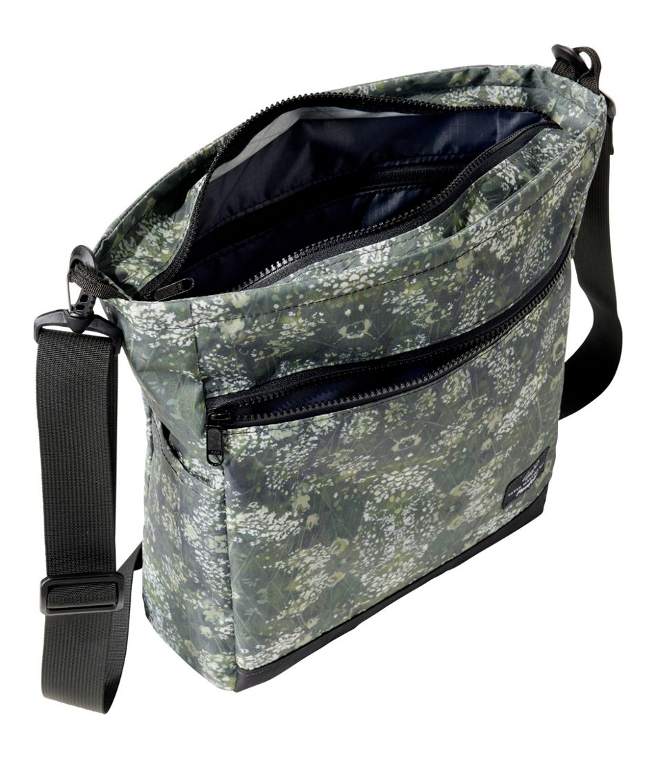 L.L.BeanFlowfold Odyssey Crossbody, Medium, Print
