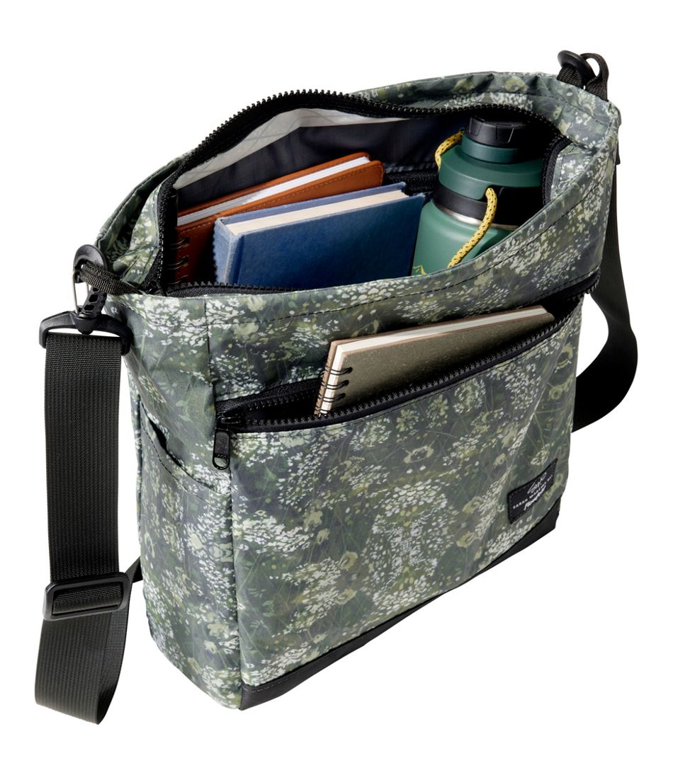 L.L.BeanFlowfold Odyssey Crossbody, Medium, Print