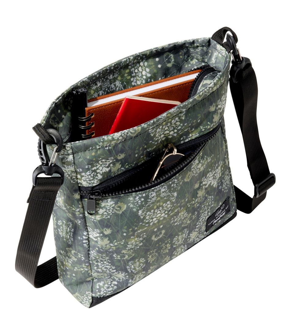 L.L.BeanFlowfold Odyssey Crossbody Bag, Small, Print