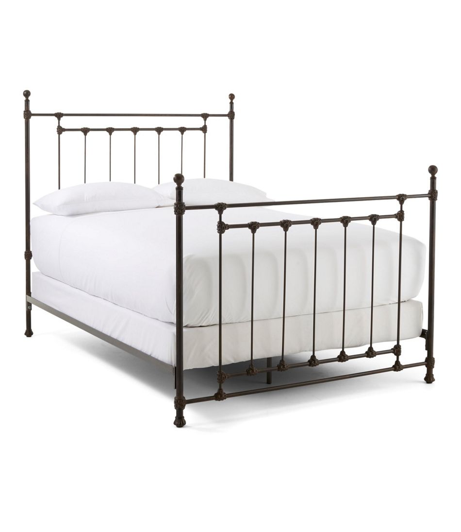 L.L.BeanFarmhouse Iron Bed