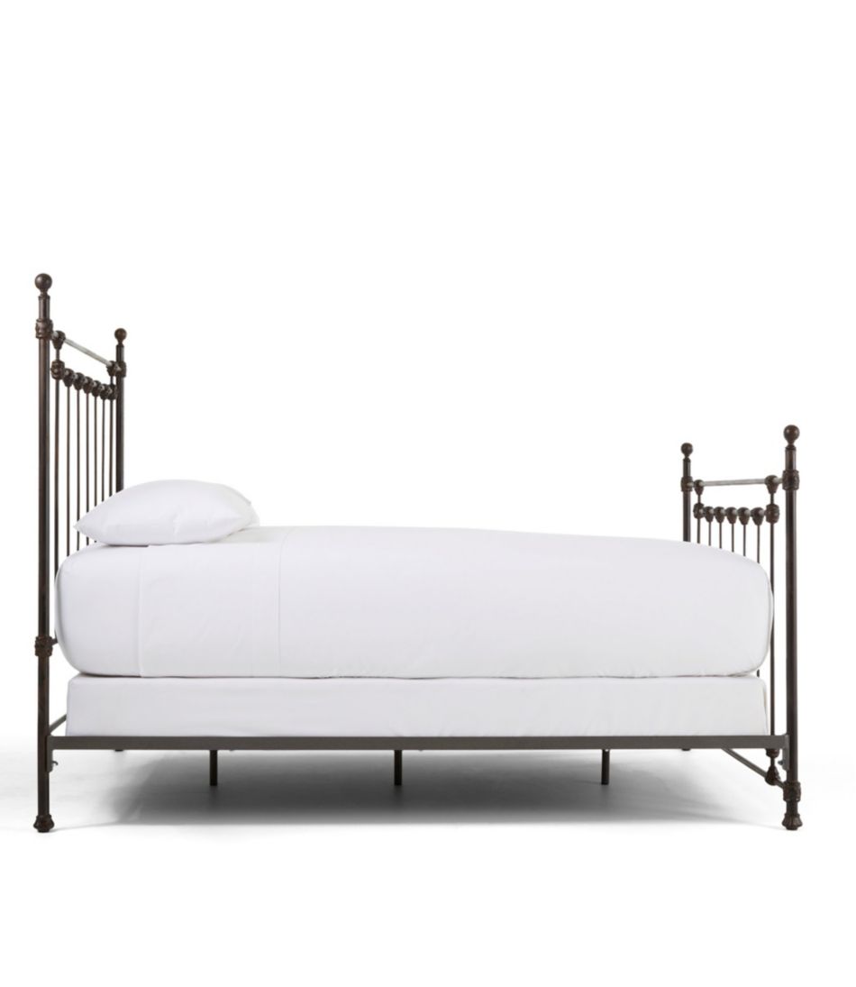 L.L.BeanFarmhouse Iron Bed