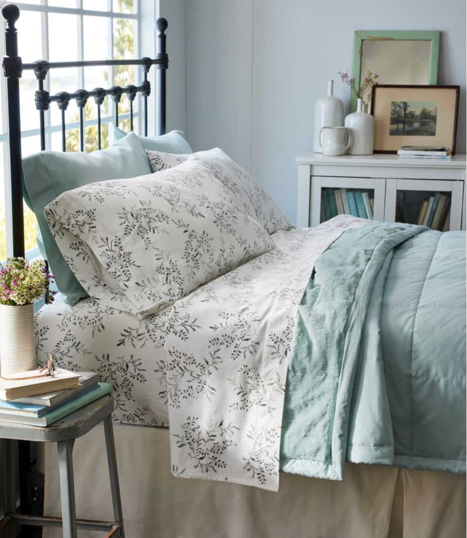 L.L.BeanFarmhouse Iron Bed