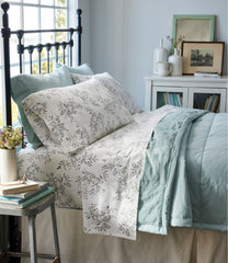 L.L.BeanFarmhouse Iron Bed