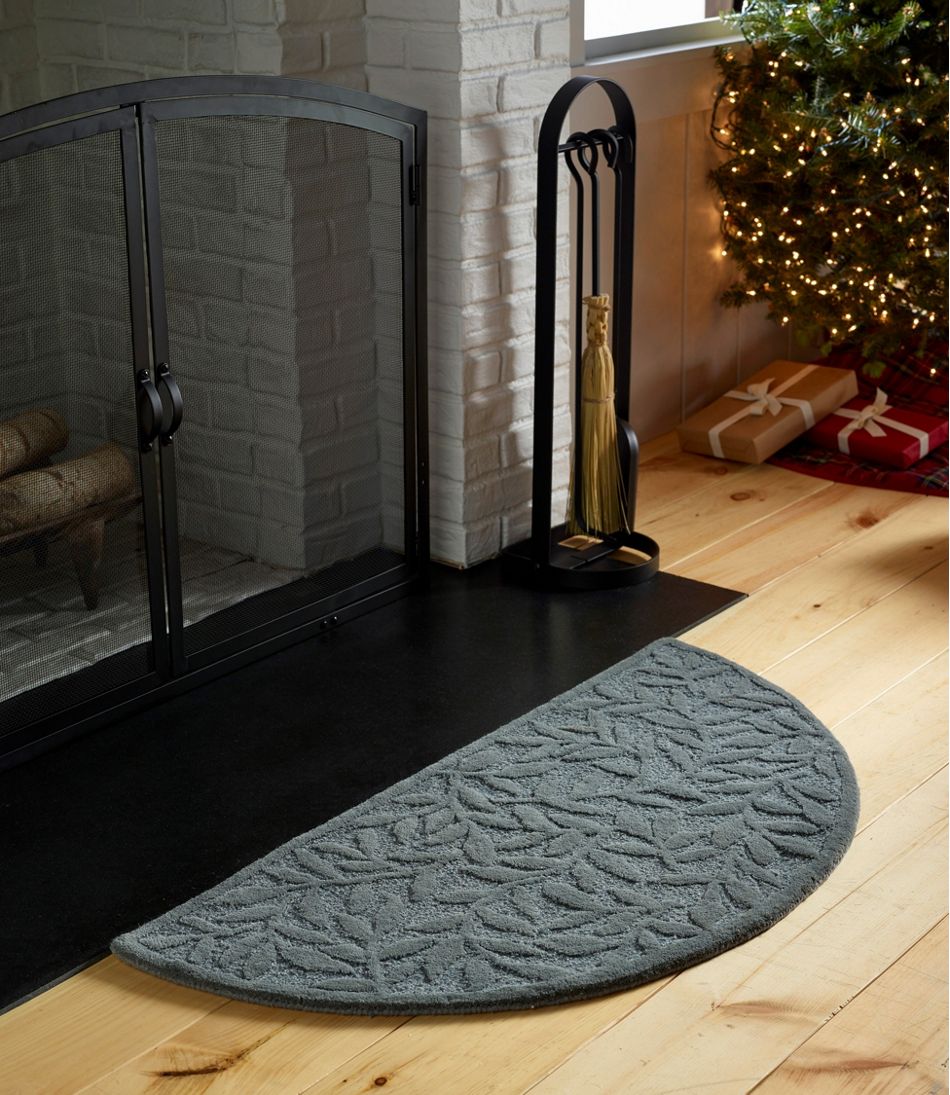 L.L.BeanWool Hearth Rug, Crescent, Leaf