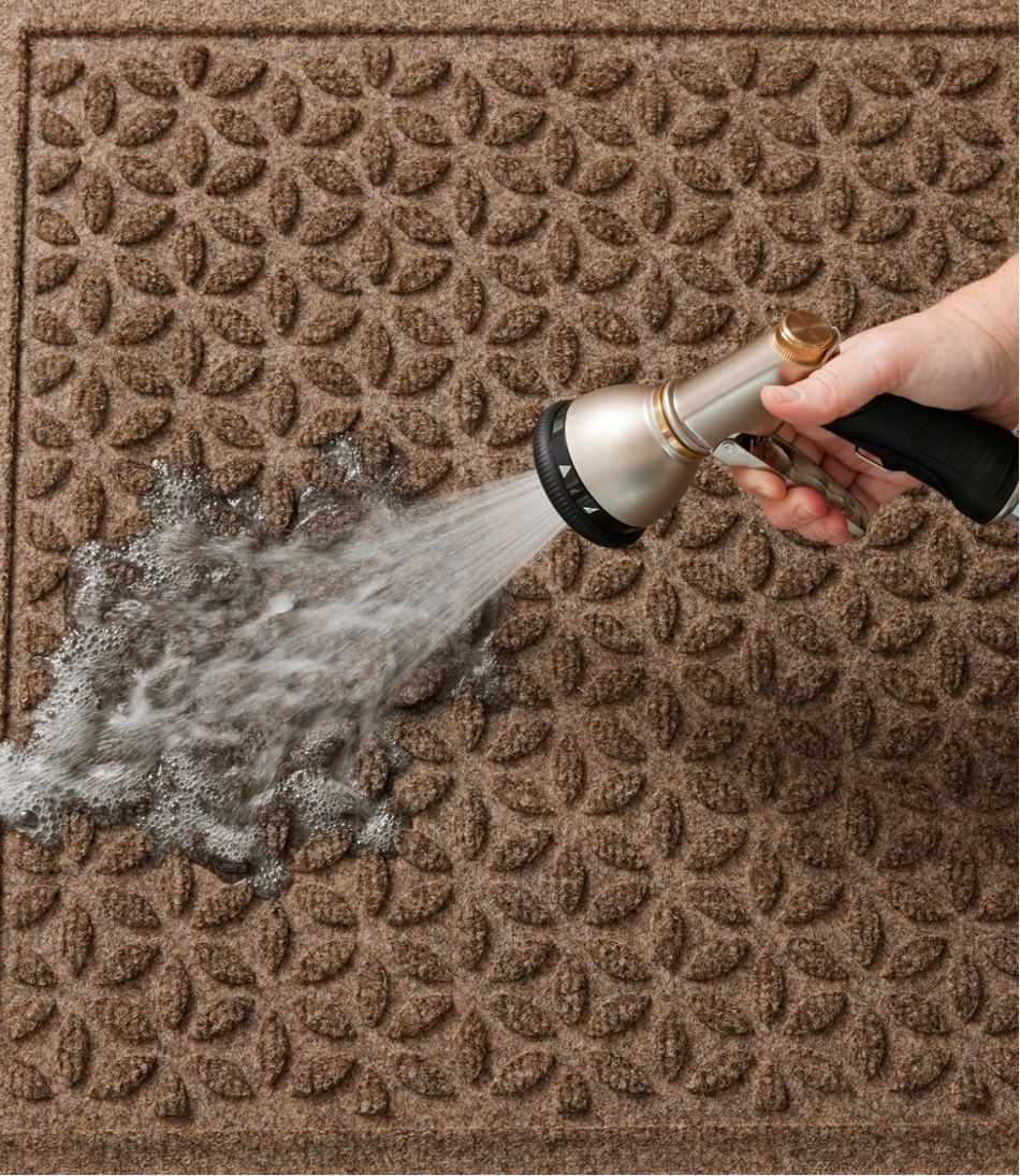 L.L.BeanHeavyweight Recycled Waterhog Doormat, Blooming Circles