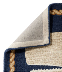 L.L.BeanWool Hooked Novelty Runner, Whale