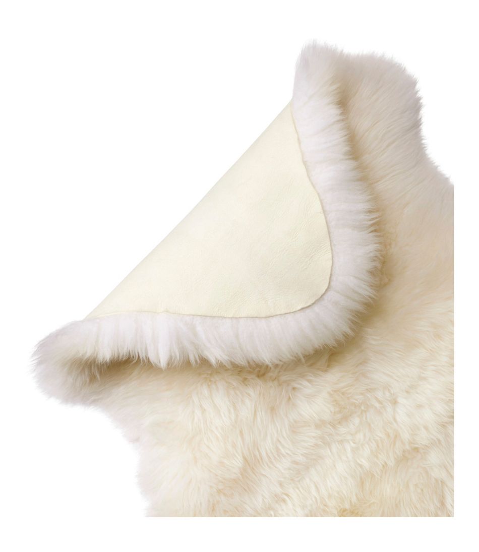 L.L.BeanSingle Sheepskin Rug
