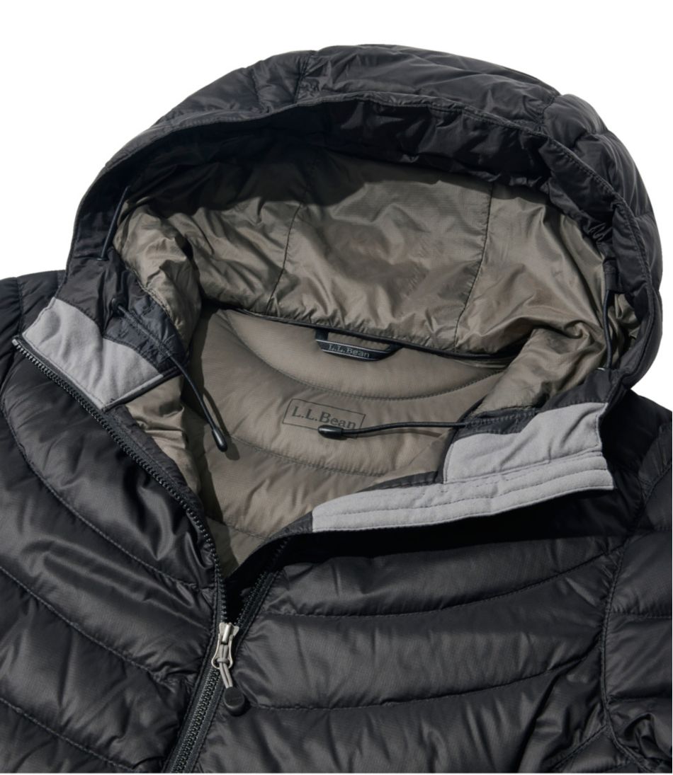 L.L.BeanWomen's Ultralight 850 Down Hooded Coat, Three-Quarter Length