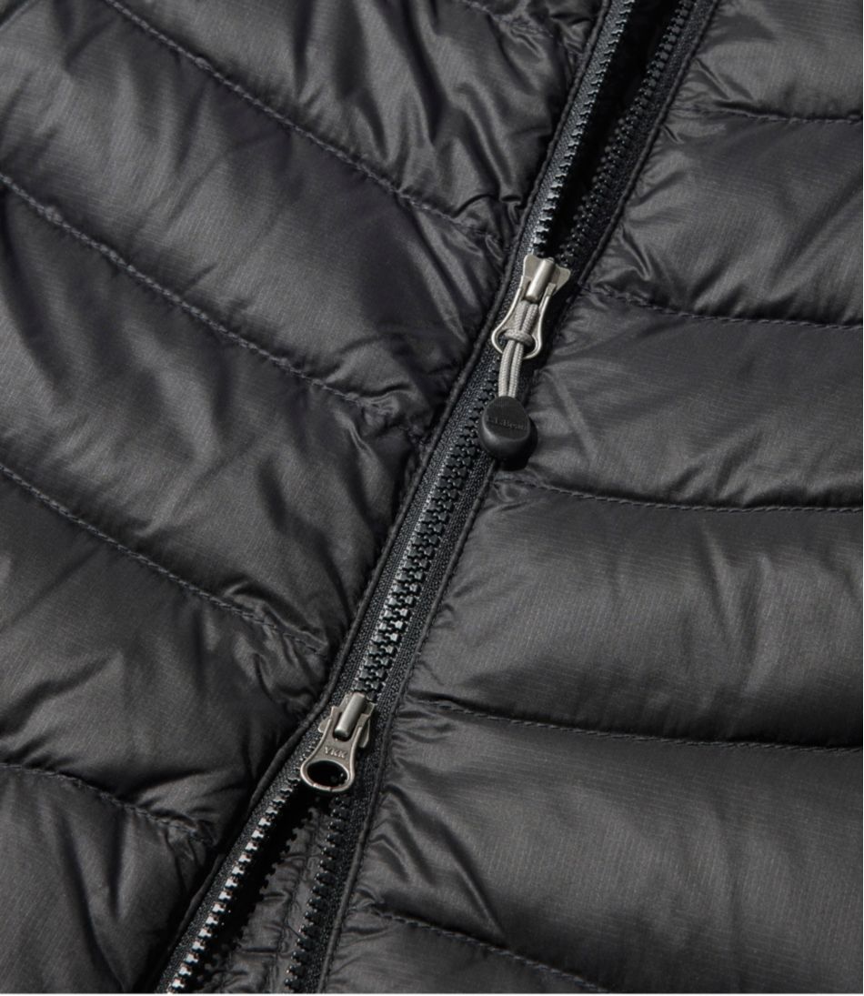 L.L.BeanWomen's Ultralight 850 Down Hooded Coat, Three-Quarter Length