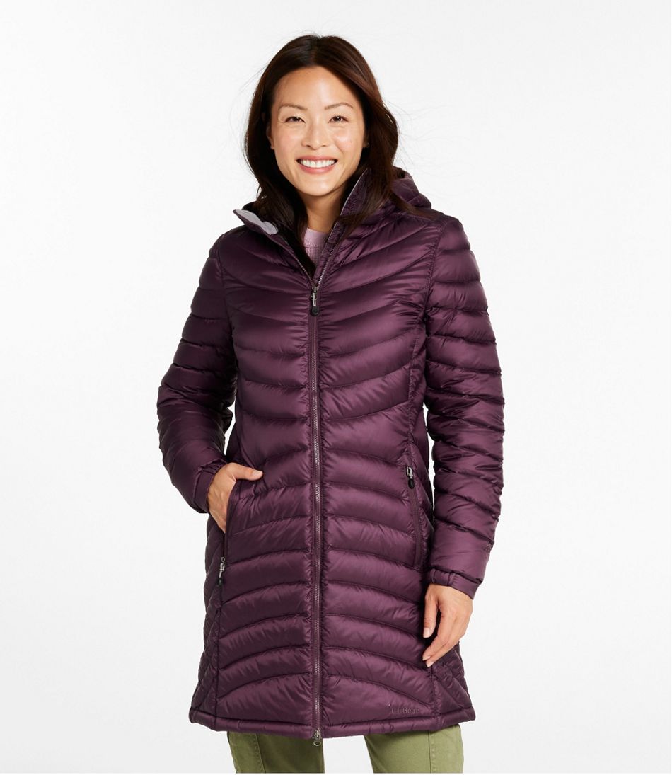L.L.BeanWomen's Ultralight 850 Down Hooded Coat, Three-Quarter Length