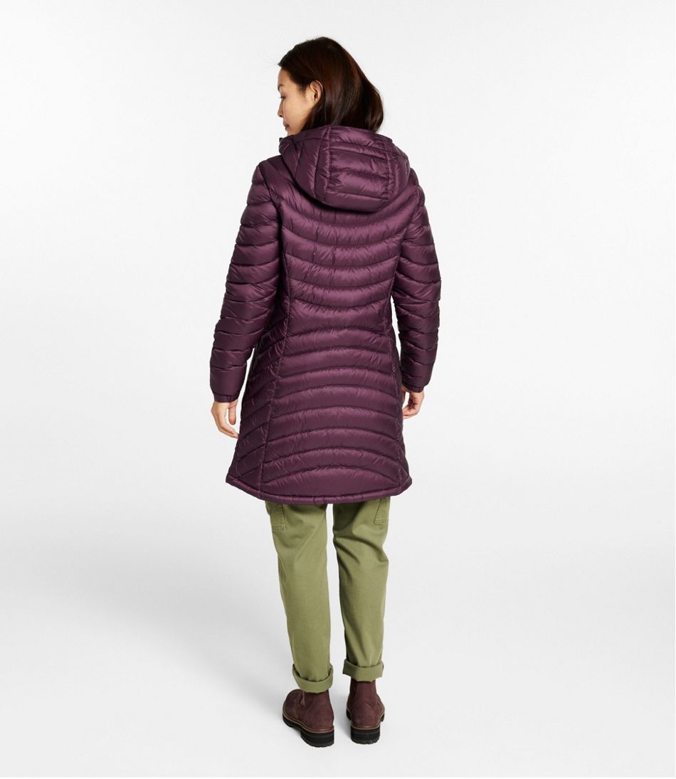 L.L.BeanWomen's Ultralight 850 Down Hooded Coat, Three-Quarter Length