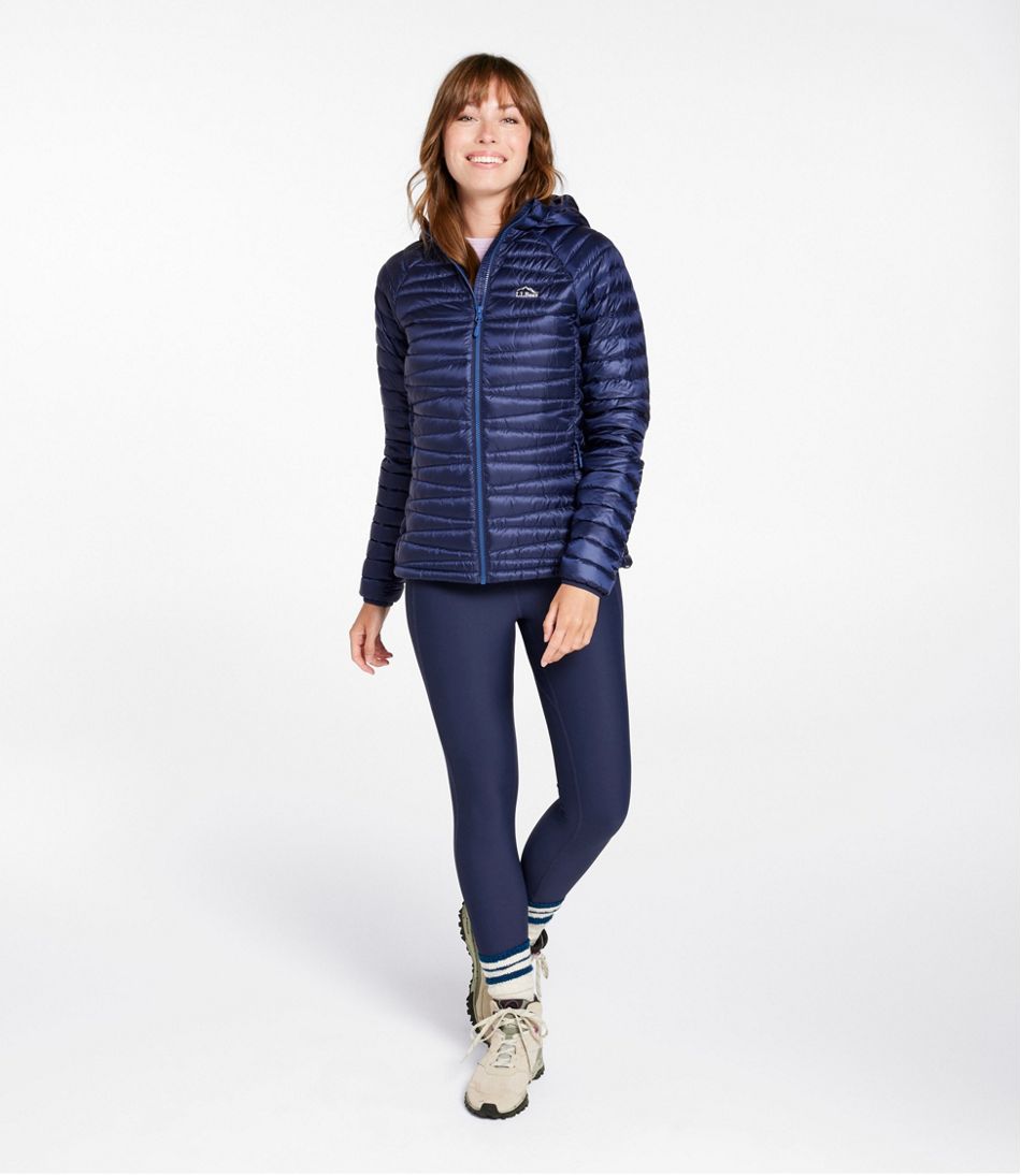 L.L.BeanWomen's Ultralight 850 Down Hooded Sweater