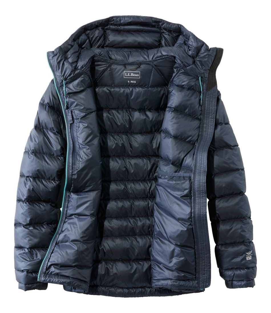 L.L.BeanWomen's Ultralight 850 Down Hooded Jacket